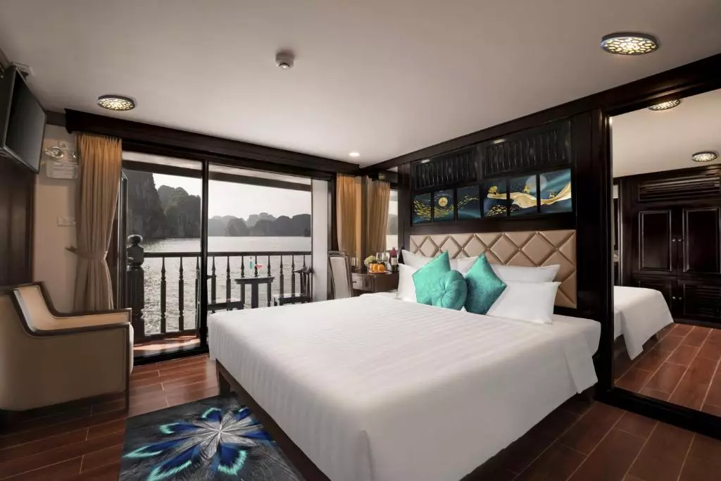 Alice Cruise Halong